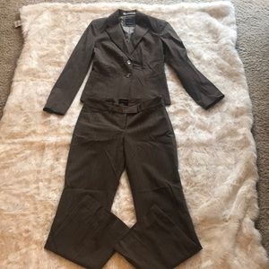 The Limited suit set